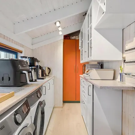 4 Bedroom Beautiful In