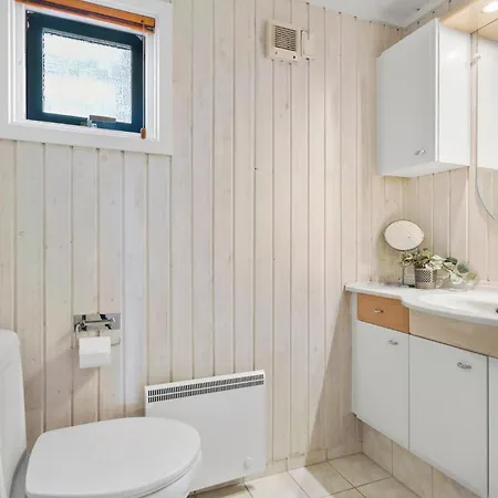 4 Bedroom Beautiful In *