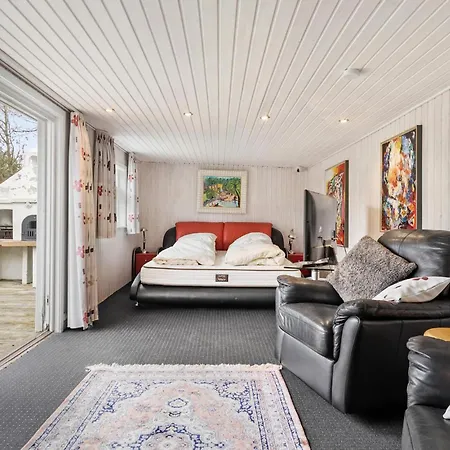 Hébergement de vacances 4 Bedroom Beautiful In