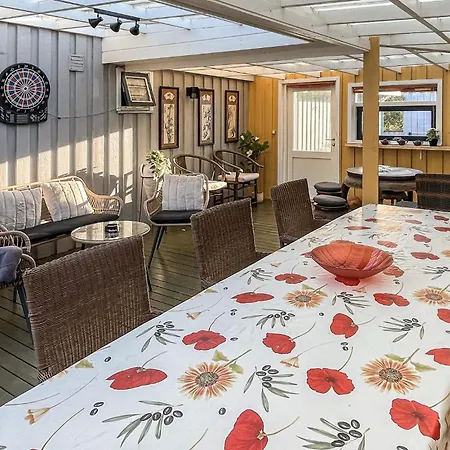 4 Bedroom Beautiful In *